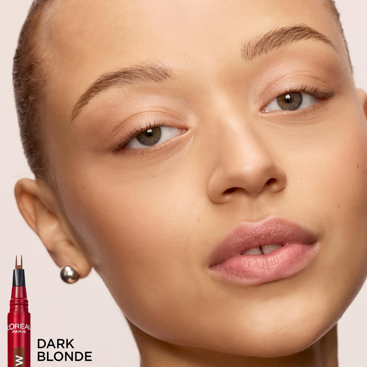 L'Oreal Paris before and after brows highlighting fuller, defined results after application