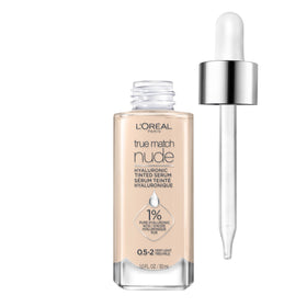 L'Oreal Paris front bottle showing Very Light shade and luminous finish benefit