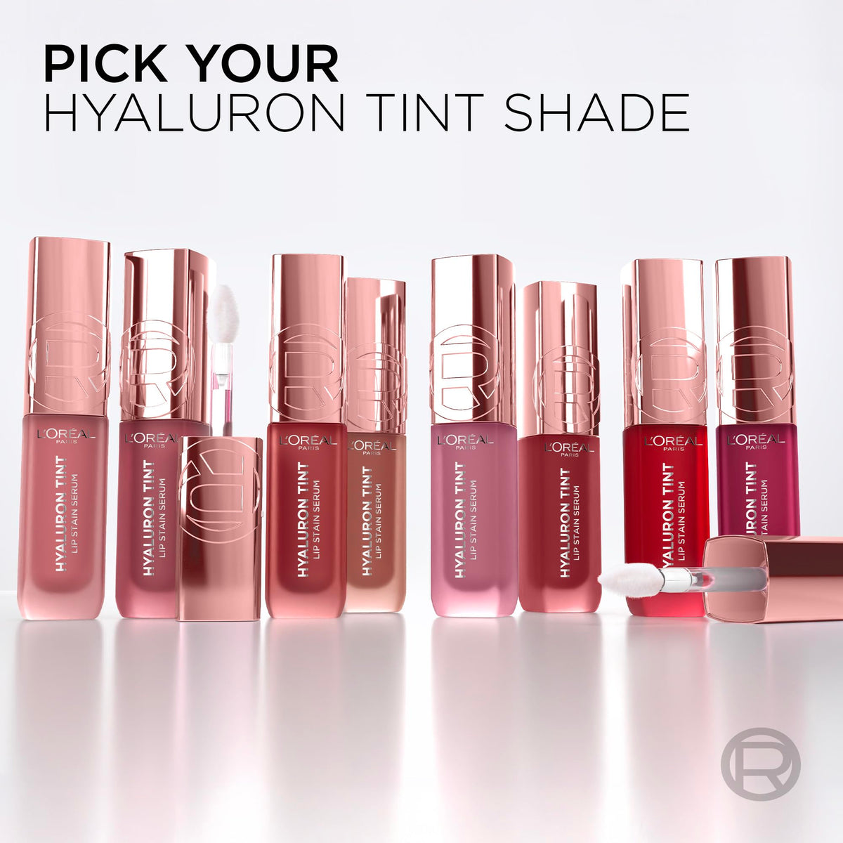 L'Oreal Paris lifestyle image of daytime look wearing Smoky Mauve for everyday polish