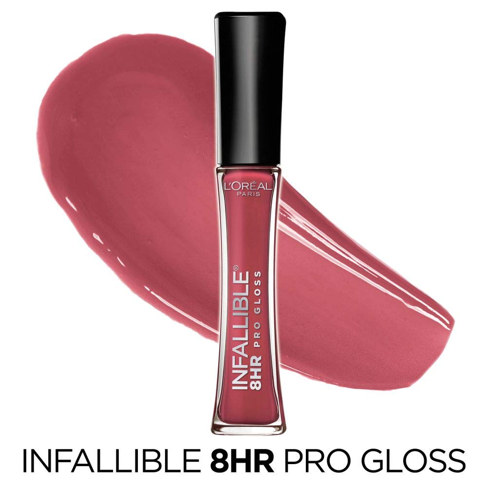 L'Oreal Paris applicator close-up demonstrating precise tip for flawless application