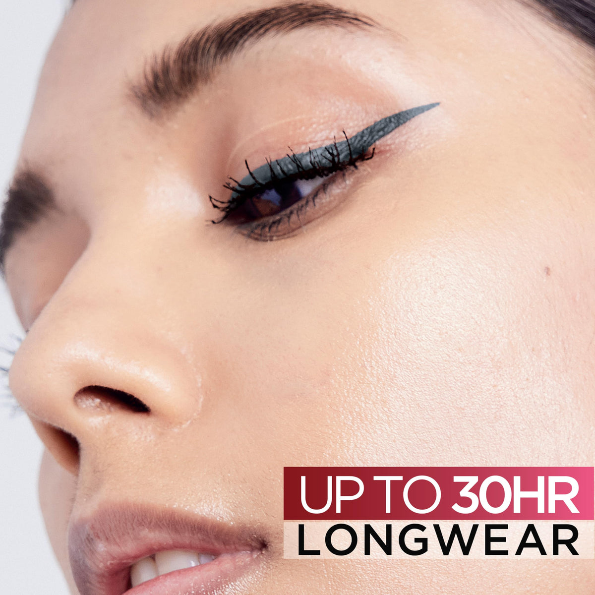 L'Oreal Paris Infallible Grip close-up of felt tip delivering precise lines for controlled application