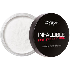 L'Oreal Paris loose powder texture close-up illustrating fine finish