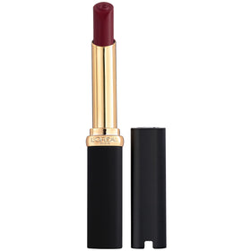 L'Oreal Paris front shot of Le Plum Dominant showing true color and precision