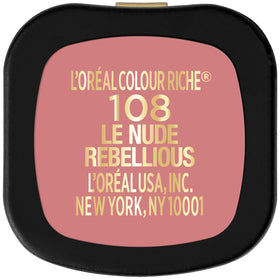 L'Oreal Paris lifestyle image of daytime wear demonstrating long-lasting look