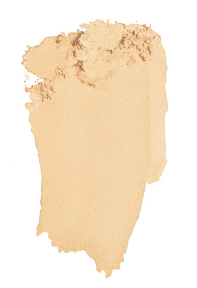 L'Oreal Paris Matte Chill applied on model eye demonstrating matte color payoff and crease-resistant wear