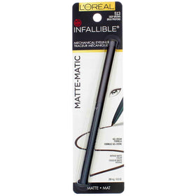 L'Oreal Paris eyeliner applied on upper lashline for defined eyes