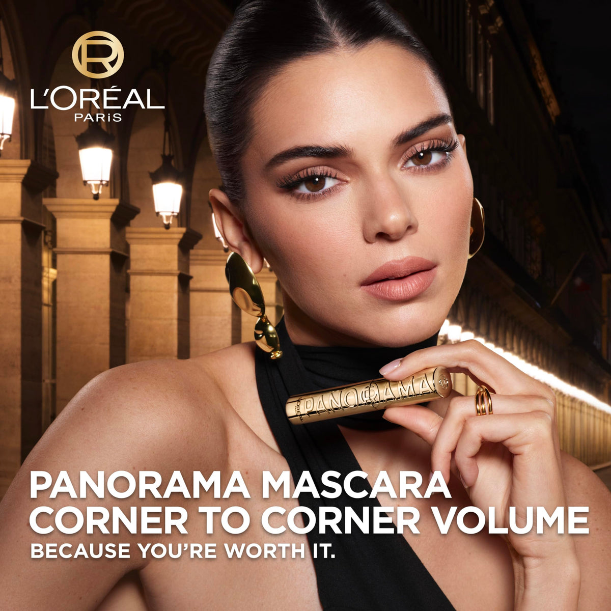 L'Oreal Paris Panorama wand close-up illustrating multi-level bristles for precise application