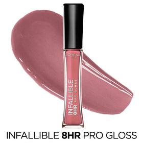 L'Oreal Paris Petit Coeur applicator close-up for precise contouring and easy application