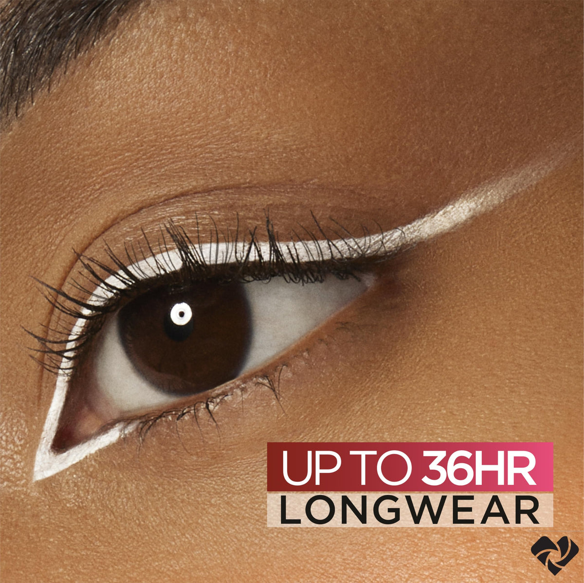 L'Oreal Paris Polar White sharp tip close-up demonstrating creamy glide and pigment payoff