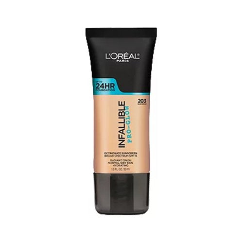 L'Oreal Paris foundation front packaging showing shade and luminous finish benefit