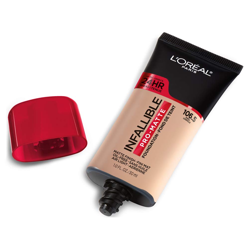 L'Oreal Paris pump nozzle detail delivering precise, mess‑free foundation