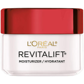 L'Oreal Paris cream texture on fingertip illustrating fast-absorbing hydration