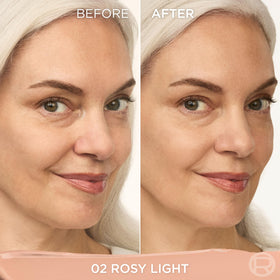 L'Oreal Paris teardrop applicator close-up for precise, mess-free application benefit