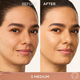 L'Oreal Paris teardrop applicator detail for precise, mess-free blending