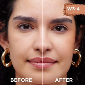 L'Oreal Paris texture close-up revealing finely milled powder for smooth blending