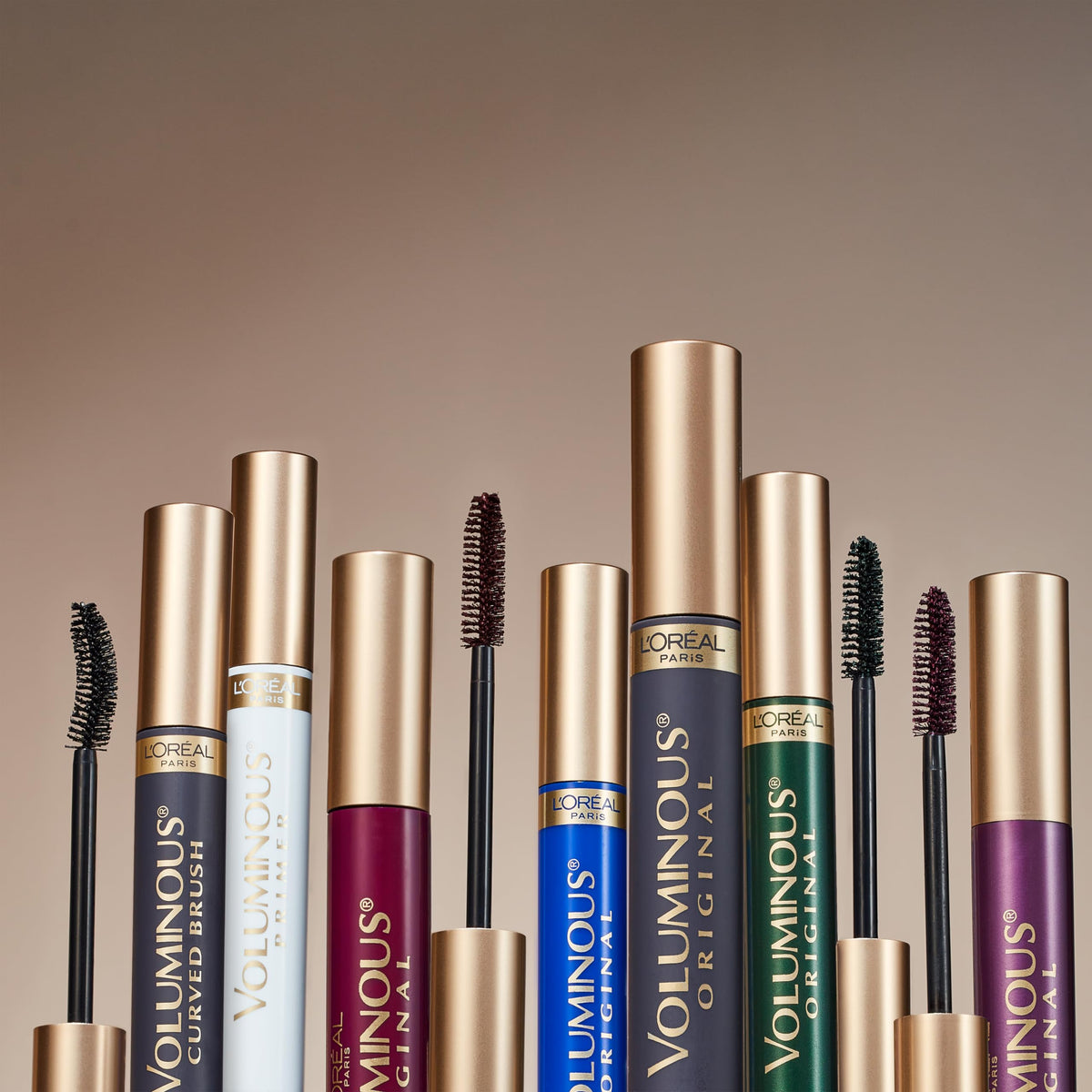 L'Oreal Paris lifestyle application on model showing natural, dramatic lashes