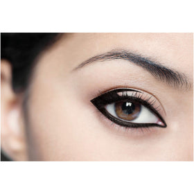 L'Oreal Paris rich black swatch showing creamy texture and intense pigment