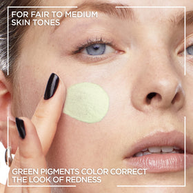 L'Oreal Paris primer bottle label close-up showing niacinamide callout and ingredient clarity