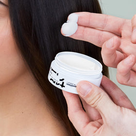 L'Oréal Professionnel Paris in barbershop setting showing professional styling results and long-lasting control