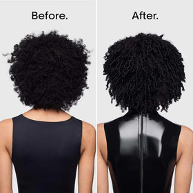 L'Oréal Professionnel Paris shampoo in use on wet curly hair showing detangling
