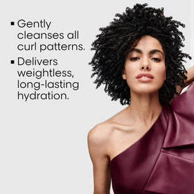 L'Oréal Professionnel Paris shampoo lather closeup illustrating gentle cleansing