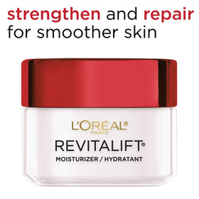 L'Oreal Paris applying moisturizer on hand demonstrating lightweight feel