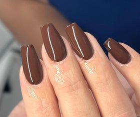 Love easy top coat pen glossy finish demonstrating high-shine protection benefit