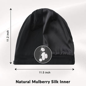 LOVUITEN bonnet worn by sleeping woman showing protected curls benefit: less frizz in morning