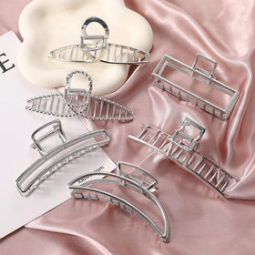 LUKACY gift-ready packaging with six clips ideal for birthdays or holidays