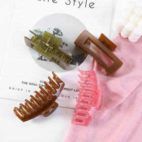 LuSeren open gift box with clips inside, ready-to-gift convenience benefit