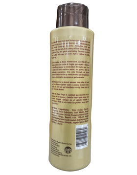 BabyFaceDiary close-up cream texture demonstrating smooth, hydrating formula that enhances curl definition