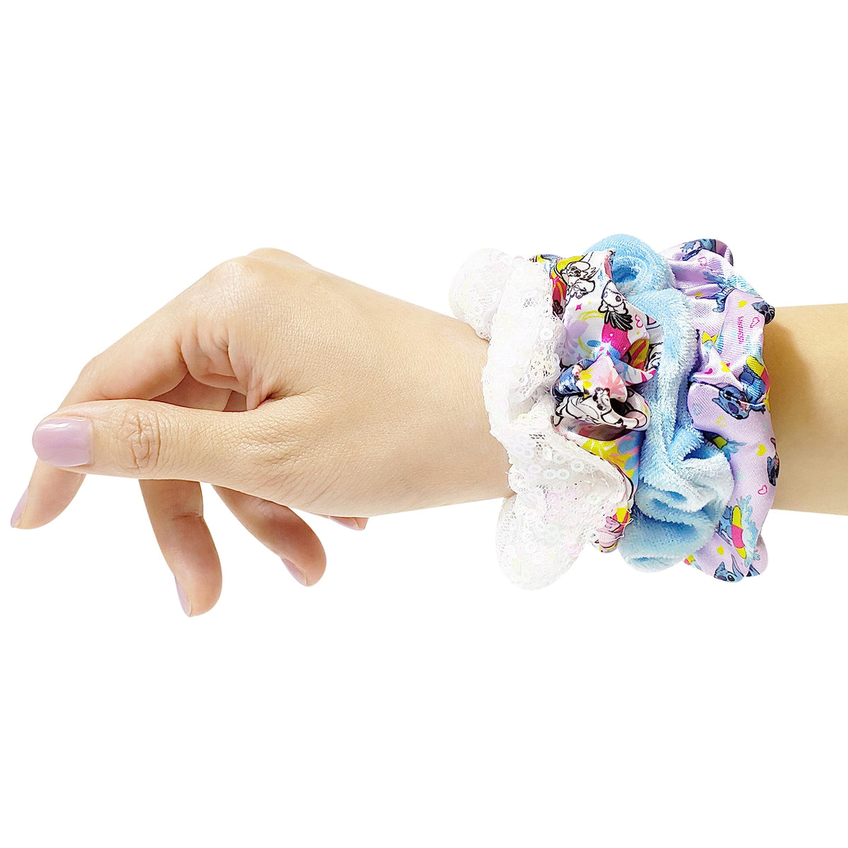 LUV HER set used to create a tidy ponytail demonstrating secure, gentle hold