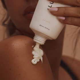 + Lux Unfiltered pump dispensing lotion on hand for quick, non-greasy hydration