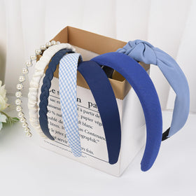 LYroo knotted band detail focusing on stylish knot and volume boost