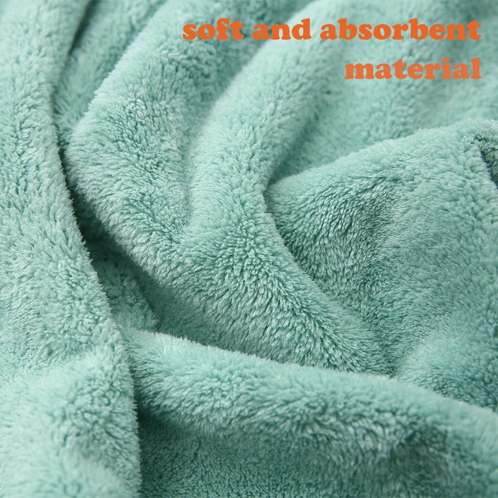 M-bestl microfiber texture close-up highlighting absorbency and softness benefit
