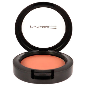 MAC Sheertone Gingerly powder texture close-up highlighting smooth blendable finish