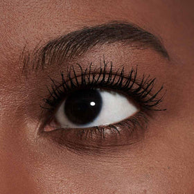 MAC MACStack lashes before and after emphasizing visible volume and length