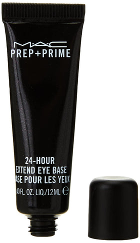 MAC primer applied on eyelid illustrating crease-free longer-lasting eyeshadow benefit