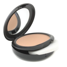 MAC compact front view showing closed packaging and brand clarity for portability