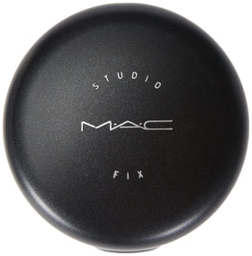 MAC Studio Fix powder texture close-up highlighting smooth, matte finish