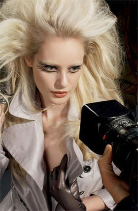 MAC texture close-up of pressed powder revealing smooth finish and blendability