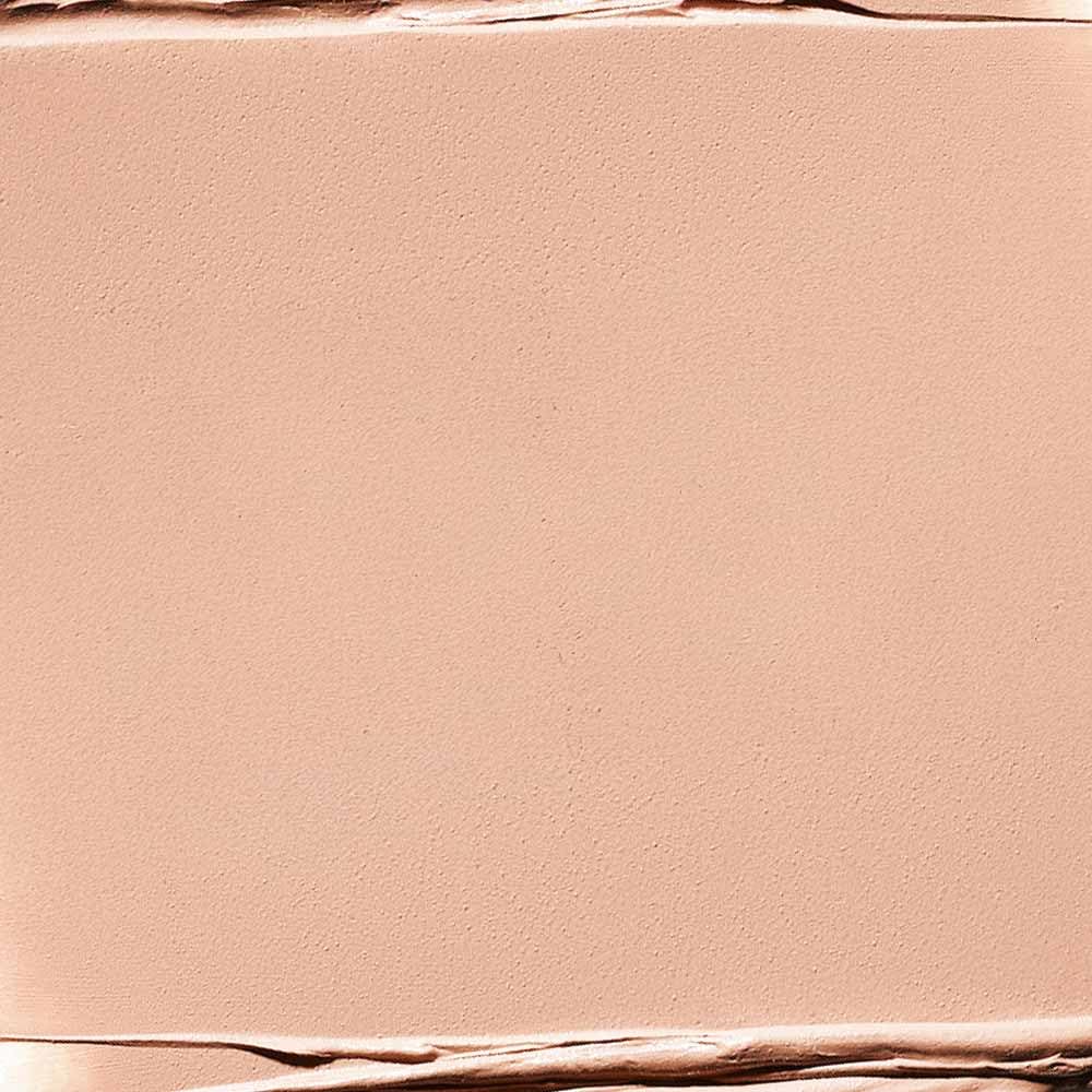 MAC Ximal bullet close-up highlighting finish and precise shape for accurate application