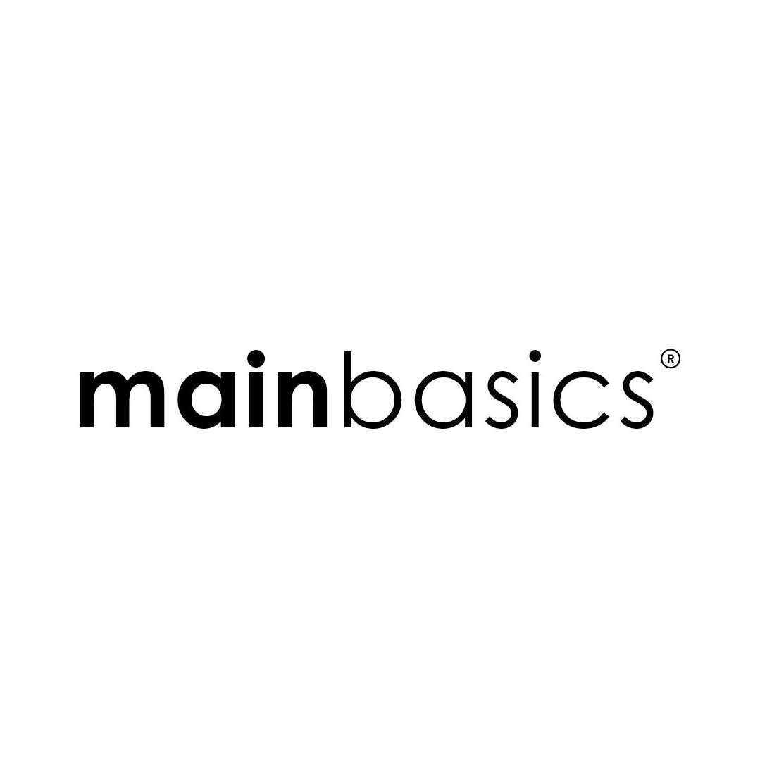 MainBasics lifestyle shot of woman wearing wig and band for confident day wear