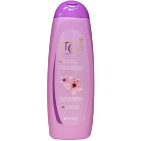 Maja lotion texture on skin demonstrating creamy absorption and immediate softness