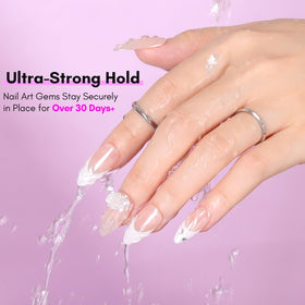 Makartt brush pen close-up tip for precise glue application, controlled placement benefit