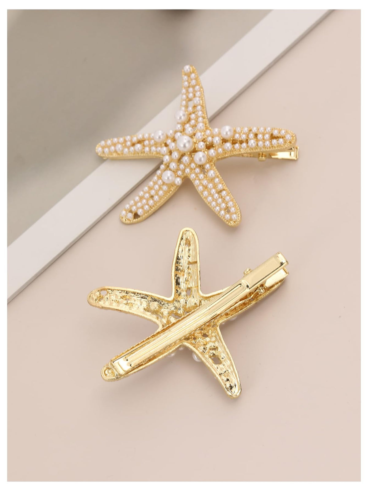 MakeMeChic side profile of the barrette clasp illustrating secure hold and low weight