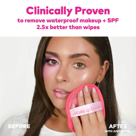 MakeUp Eraser close-up fibers revealing microfiber suction action
