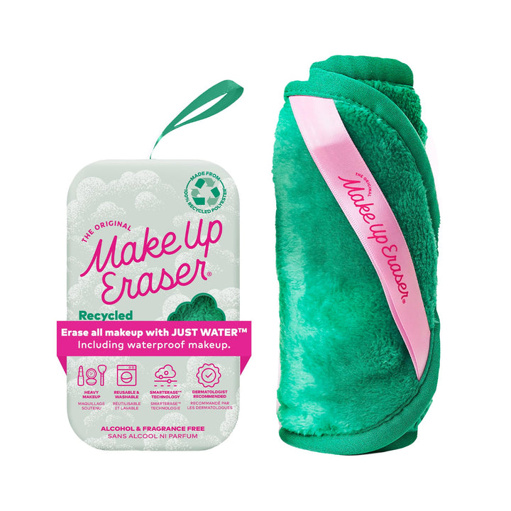 MakeUp Eraser front view showing green cloth and sizing benefits