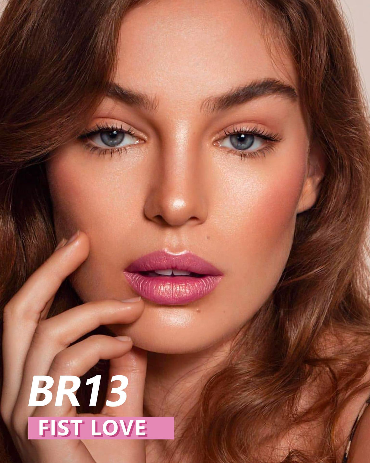 MAKI YIKA texture swipe of metallic pink gloss showing smooth pearlescent finish and hydrated look