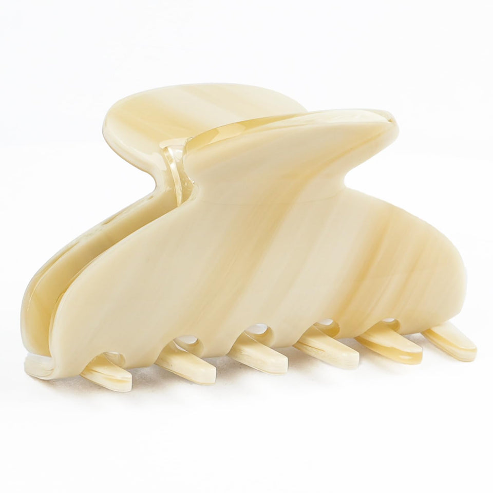MAORULU front packaging cream white clip shows polished look and gift appeal
